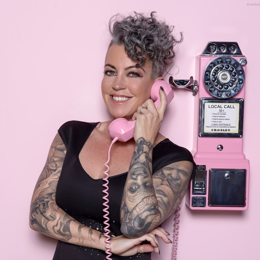 Meet your Posher, Carrie